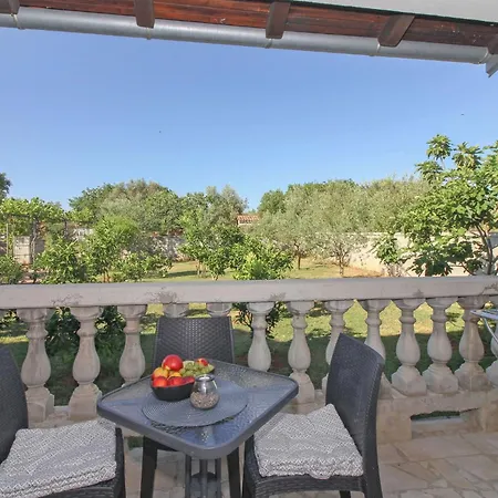 Ane In - Istrien בית הארחה 3*