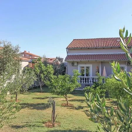 Ane In - Istrien Casa de hóspedes 3*