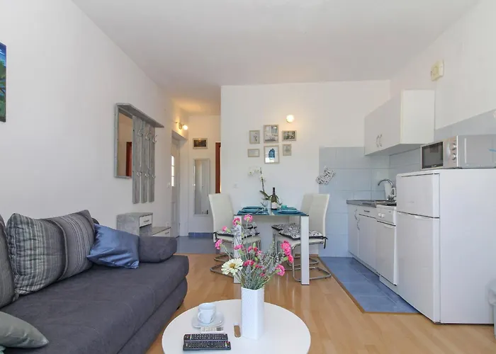 Ane In - Istrien 3* פולה